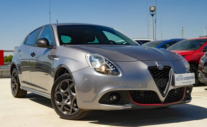 Alfa Romeo Giulietta cena 64800 przebieg: 55827, rok produkcji 2018 z Gniezno małe 562